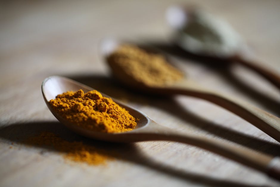 turmeric root spice - Caro Lin