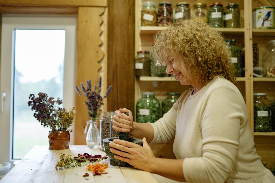 alchemy herbalist botanical — Yan Krukau