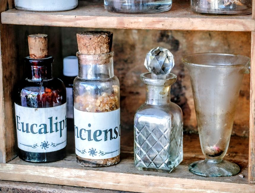herbal medicine apothecary — Juan Carlos Pérez Gallego